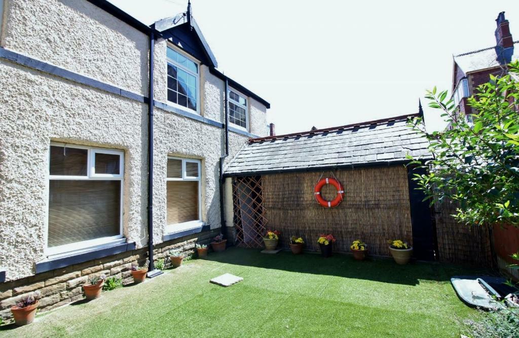 The Coach House Apartment Lytham St Annes Esterno foto